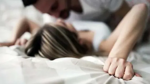 Parfum Pemikat Lawan Jenis: Meningkatkan Daya Tarik