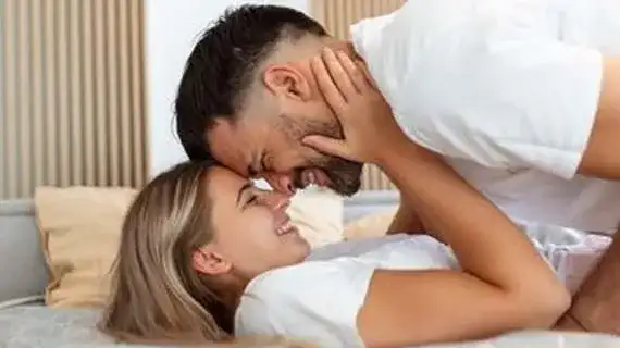 Aura Pengasih: Membuka Pintu Cinta dan Keharmonisan Hidup