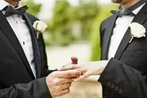 Doa Sesama Jenis: Cara Spiritual Memahami diri dan Hubungan