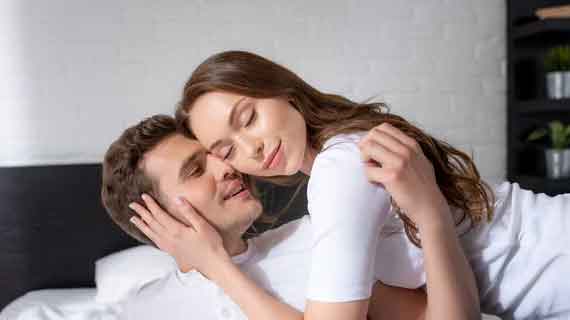 Doa Menarik Hati Pria Jarak Jauh dengan Energi Spiritual Halus