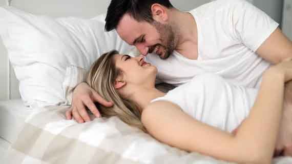 Mantra Pelet Jarak Jauh Tepuk Bantal yang Ampuh dan Aman