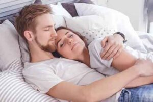 Mantra Pelet Media Foto Ampuh untuk Mengikat Cinta Jarak Jauh