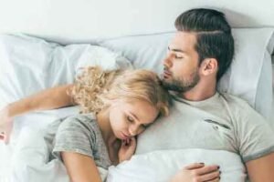 Pelet Tepuk Bantal: Rahasia Energi Asmara Tanpa Ritual Rumit