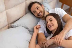 Pengasihan dengan Minyak: Cara Aman Menarik Perhatian Cinta