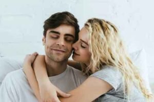 Mantra Supaya Pacar Ingat Terus dan Terpikat
