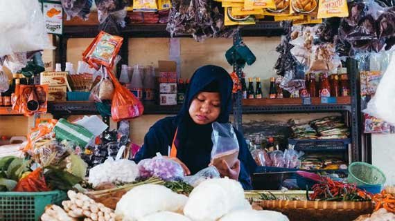Mantra Jualan Supaya Laris dengan Energi Spiritual Penuh Berkah