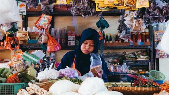 Doa Pelarisan Dagangan Paling Ampuh untuk Penarik Pembeli