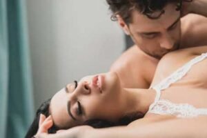 Cara Memikat Hati Wanita Paling Ampuh dan Terbukti