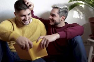 Pelet gay paling ampuh: untuk membangun hubungan tulus