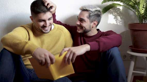 Pelet gay paling ampuh: untuk membangun hubungan tulus