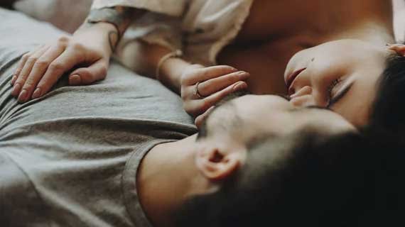 Pelet Perangsang Wanita Jarak Jauh: Memikat Hati secara Efektif