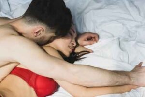 Doa agar Kuat dalam Hubungan Suami Istri