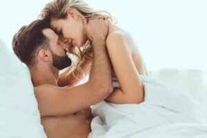 Doa Meluluhkan Hati Wanita Jarak Jauh untuk Ikatan Batin Tulus