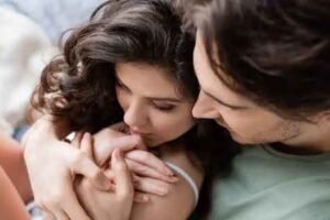 Doa Penunduk Untuk Istri Dengan Energi Batin Penuh Kasih