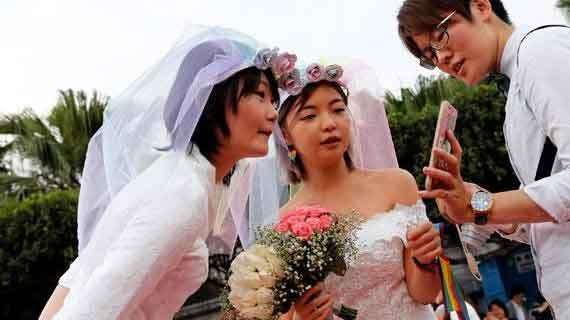 Mantra Pelet Sesama Jenis Ampuh Mengikat Rasa Cinta