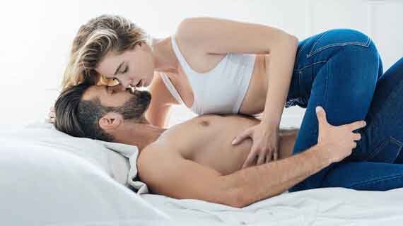 Pelet Lewat Senyuman: Daya Pikat Penakluk Hati