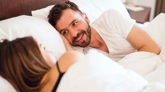 Cara Menghadapi Pasangan yang Gila Kerja Sekali