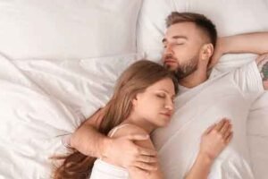 Memahami Alasan Pria Menjauh Perlahan