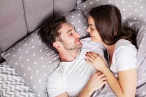 Tips Menghadapi Sahabat yang Mencintai Kita