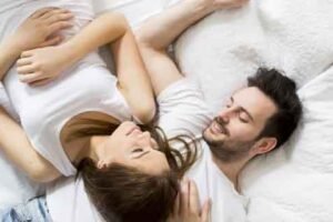 Tips Komunikasi Terbuka dengan Pasangan agar Cinta Tak Retak