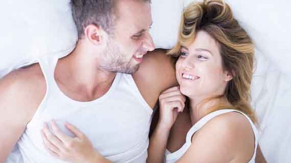 Tips Menenangkan Hati Pasangan Cemas Agar Tenang