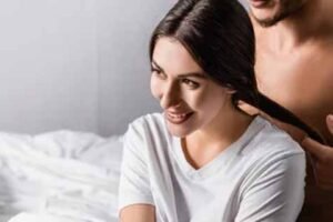 Dukun santet online dan fenomena mistis modern