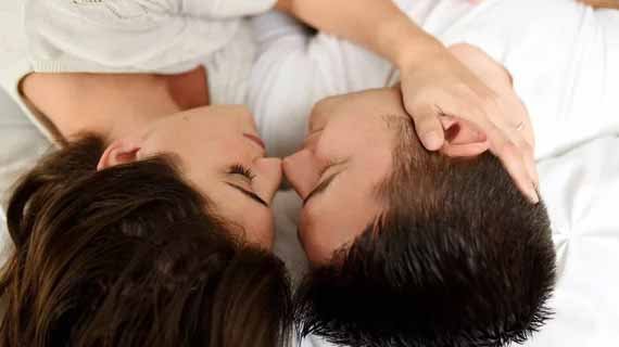 Bacaan pengikat wanita untuk membangun kedekatan